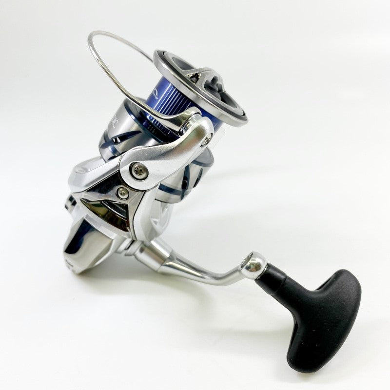 Gulungan Pemintal Shimano 23 Stradic FM C3000