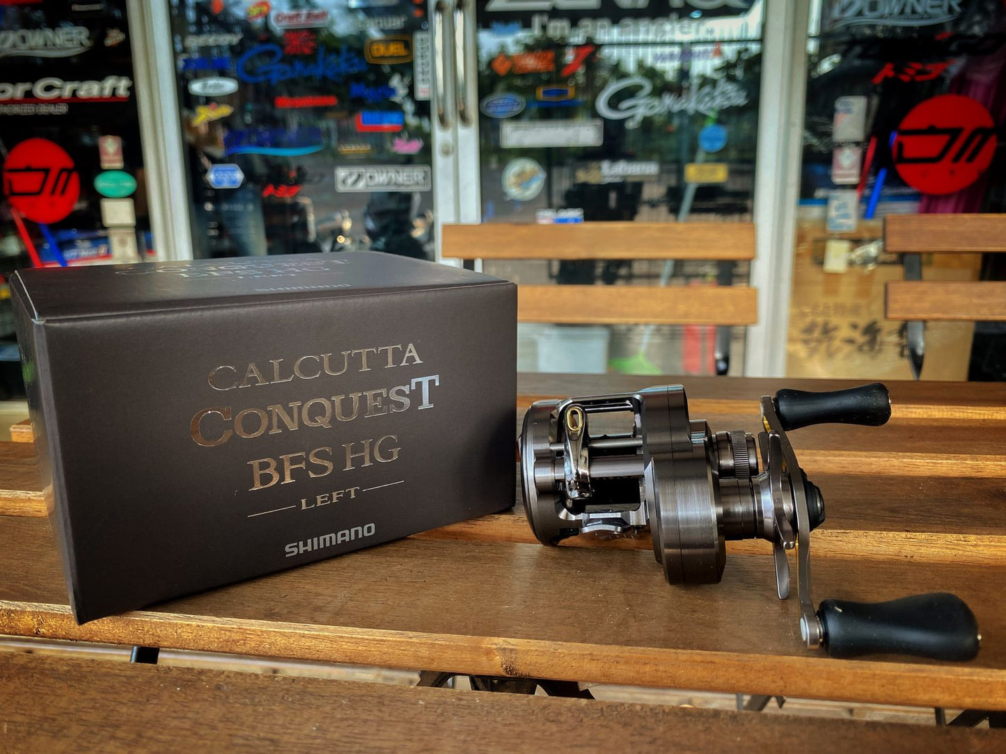 Reel Baitcasting Shimano 23 Calcutta Conquest BFS HGL (Pegangan Kiri)