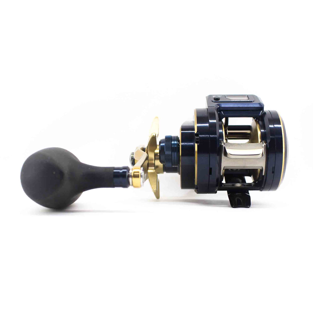 Reel Baitcasting Daiwa 21 Saltiga IC 300HL-SJ (Pegangan Kiri)