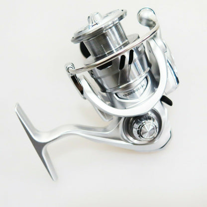 19. DAIWA PROCYON IM LT 2000D-XH