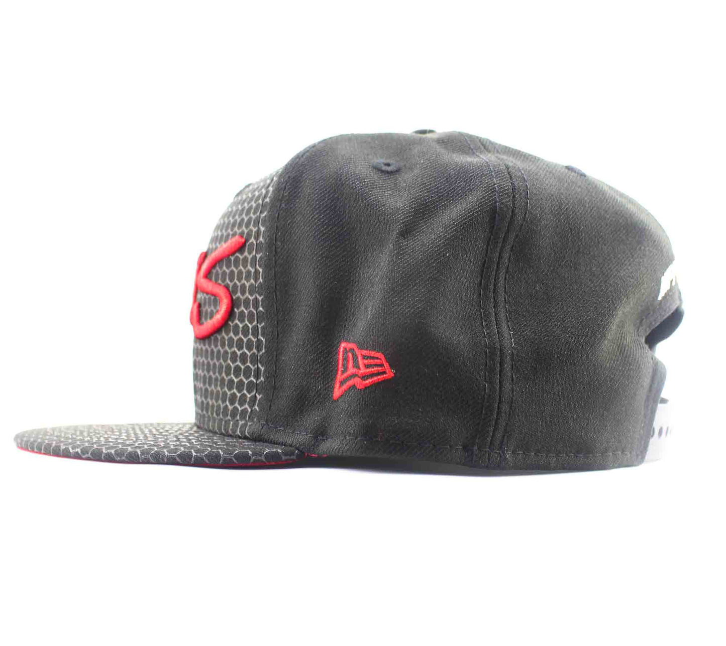 Duo Cap New Era x Realis Cap Ukuran Bebas Hitam Merah (4649)